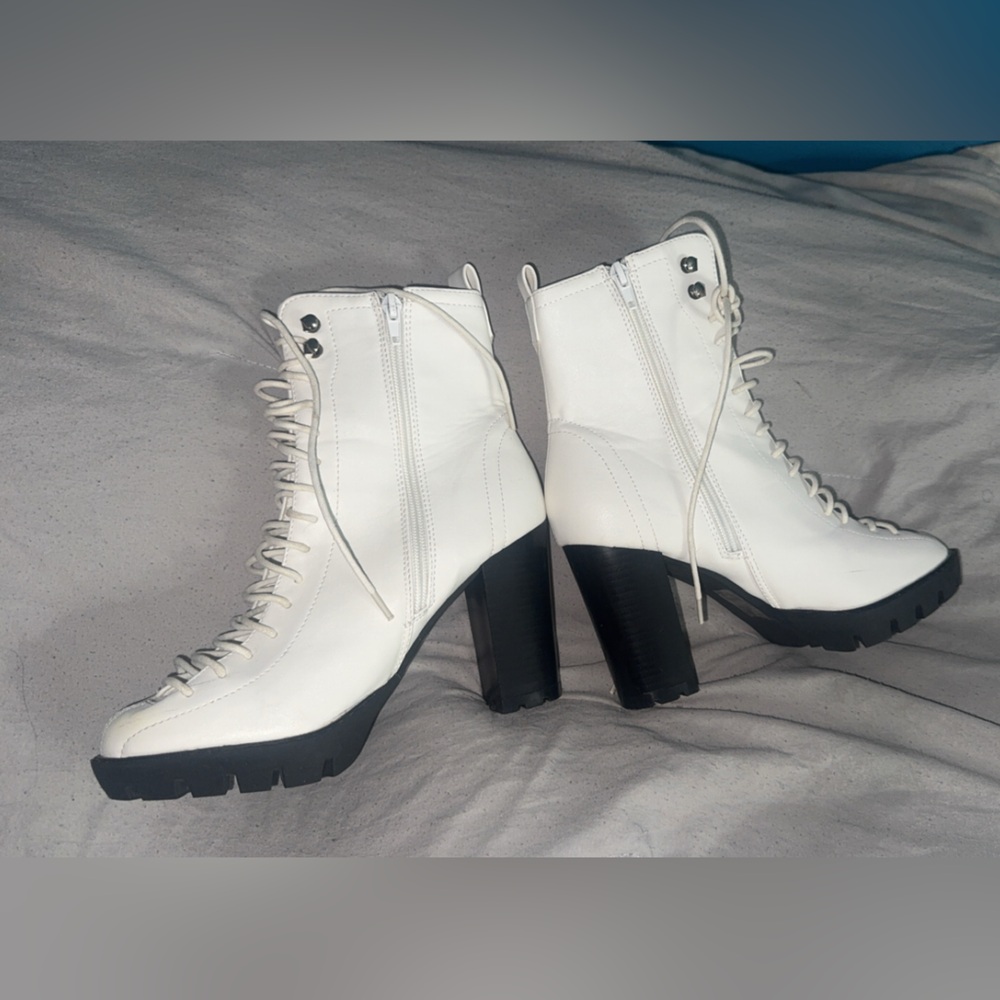 White and black alternative style Yoki boots size 8.5 women’s